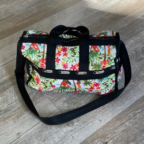 LESPORTSAC RARE LIMITED EDITION HULA Weekender Bag - Picture 1 of 5